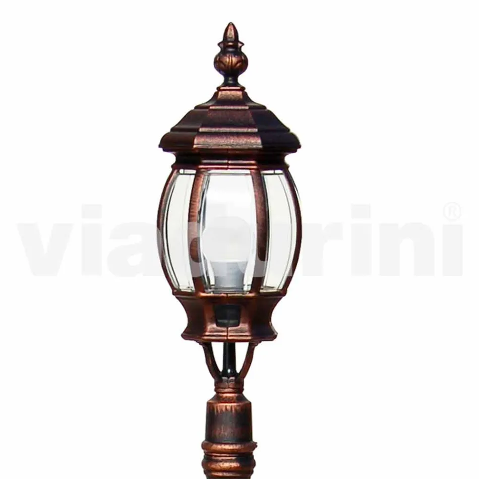 Llambë në natyrë me një dritë alumini të bërë në Itali, Anika Viadurini