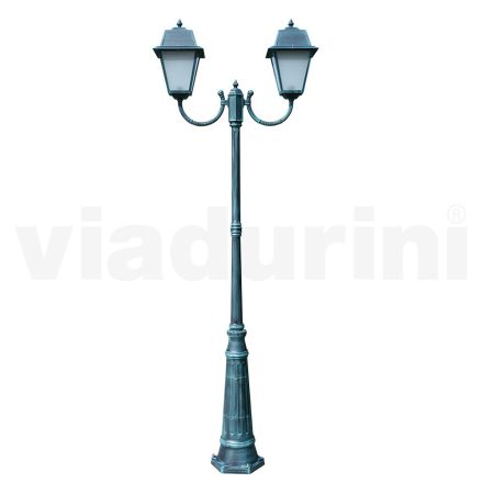 Shtyllë llambash Vintage me 2 drita në alumin dhe qelq Prodhuar në Itali - Doroty Viadurini