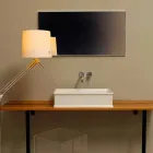 Lavaman countertop me një model qeramik neoklasik të bërë në Itali Debora Viadurini