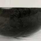 Lavaman i countertopit të rrumbullakët të zi në gur natyral Levi, pjesë unike Viadurini