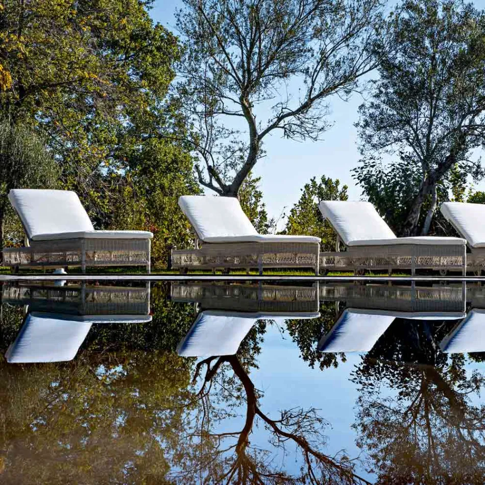 Shezlong në natyrë me rrota në polirattan të punuar me dorë - Gigi Viadurini