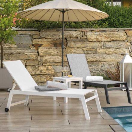 Shezllon në natyrë prej alumini dhe tekstili me 2 rrota - kostum Viadurini