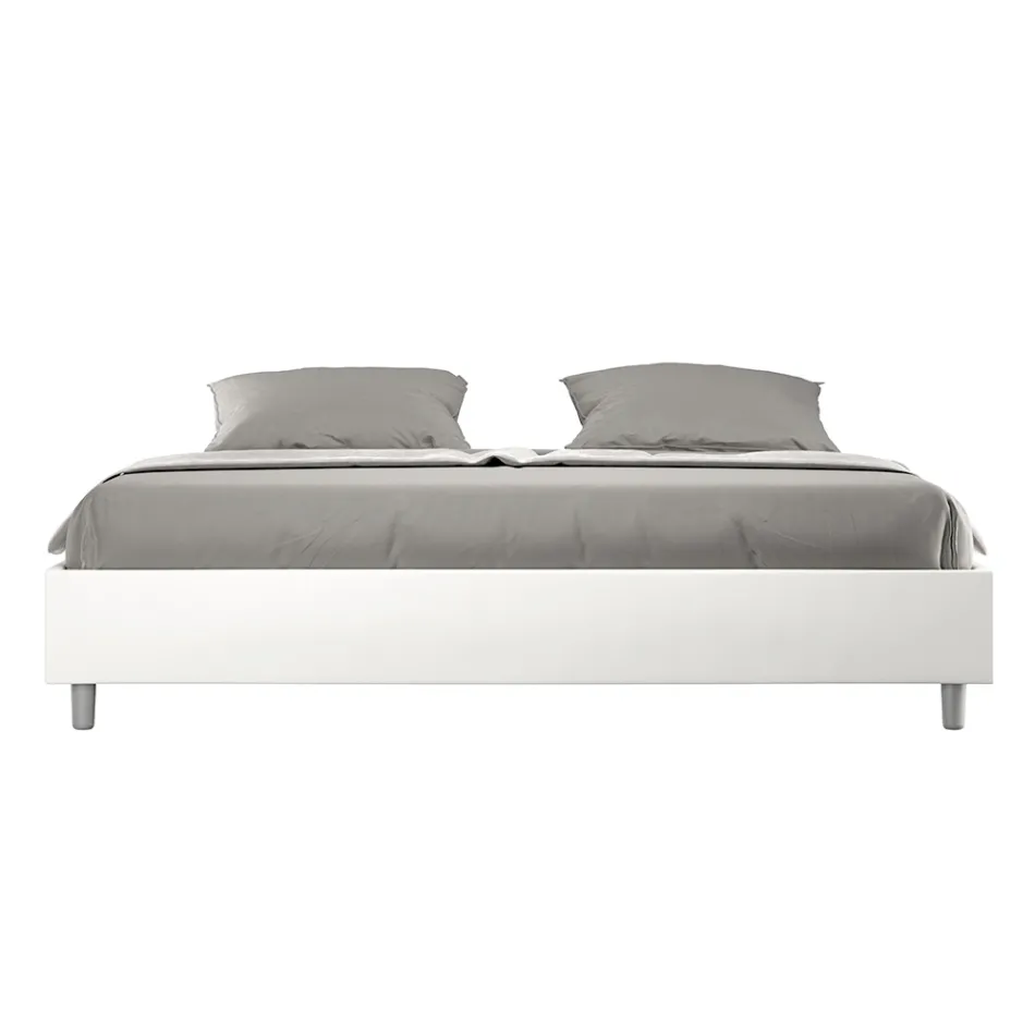 Krevat dopio 200x200 cm i veshur me lëkurë artificiale, i prodhuar në Itali - Athlete Viadurini