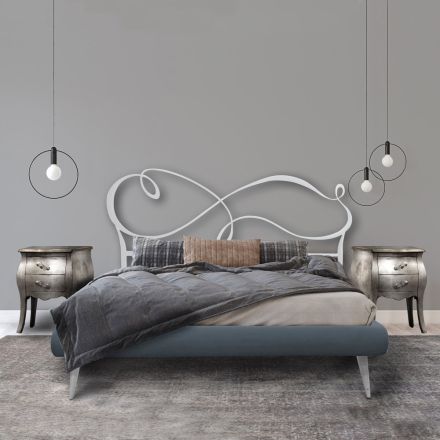 Krevat dopio me krevate hekuri, 2 komodina dhe dyshek - Dizajn Viadurini