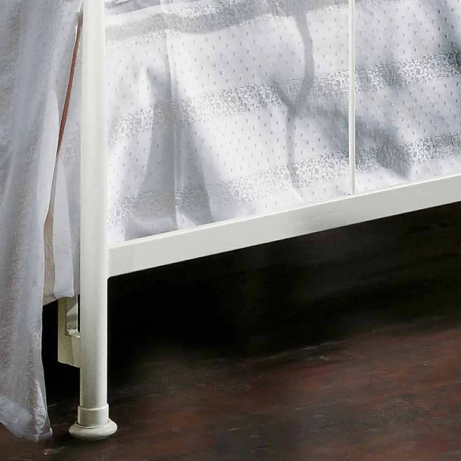 Dizajni i shtratit të farkëtuar me dorë hekuri të farkëtuar Sydney Viadurini