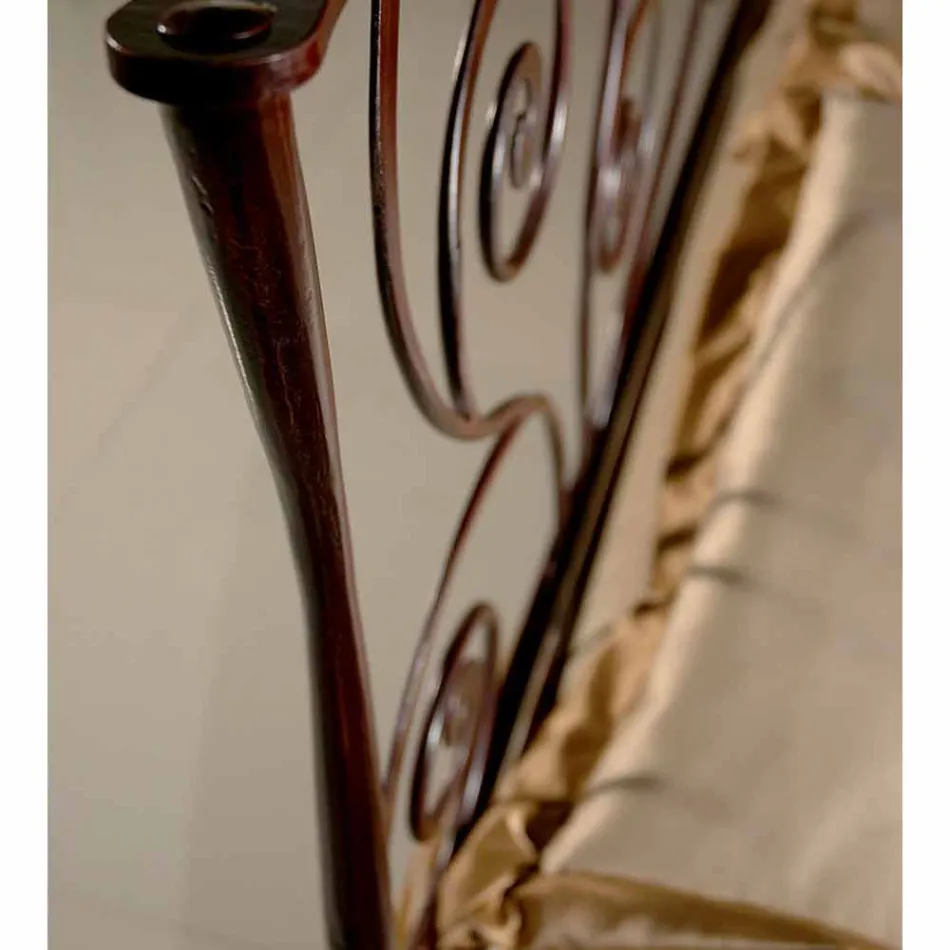 Ares prej hekuri të punuar në dyshe Viadurini