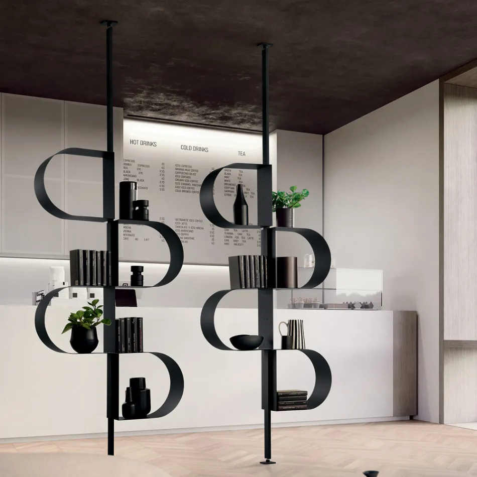 Raft librash vertikal metalik i lyer Fatima me këmbë të rregullueshme Viadurini