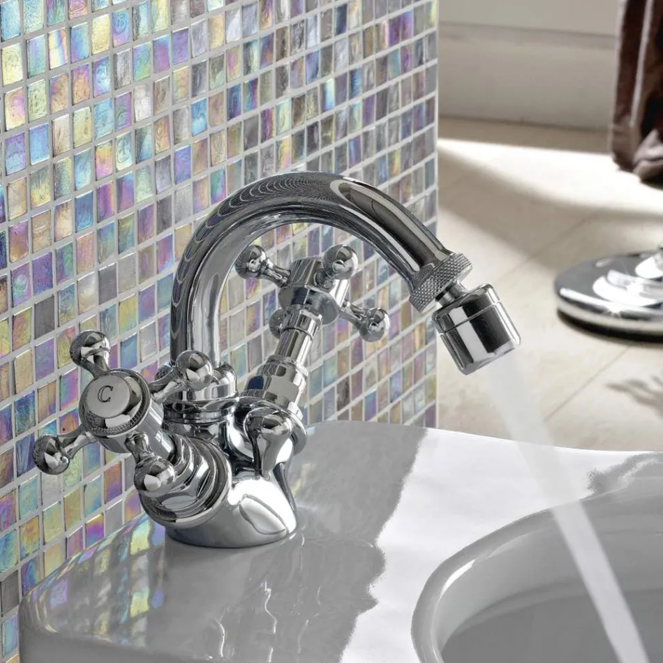 Përzierëse bidete me një vrima vintage në tunxh Prodhuar në Itali - Elisea Viadurini