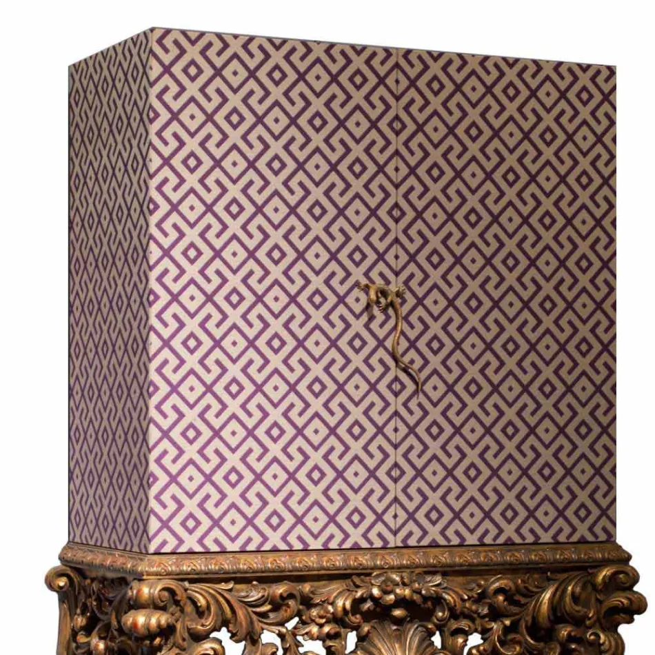 Mobilje me dizajn luksoz të bazës së drurit të gdhendur, bërë në Itali, Sam Viadurini