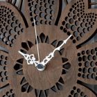 Ora e murit në dru të lehta ose të errët me një model modern të luleve - Aquilegia Viadurini