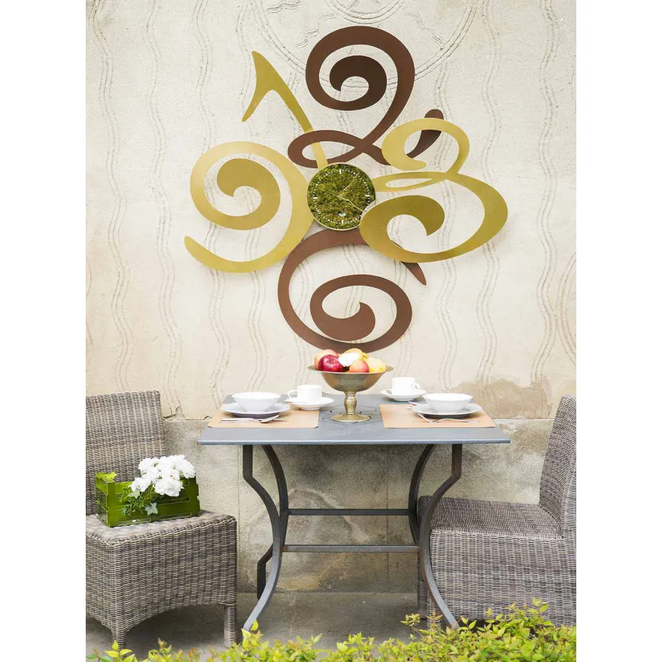 Dizajnimi i Orës së Murit në Hekuri me Ngjyra Made në Itali - Fiordaliso Viadurini