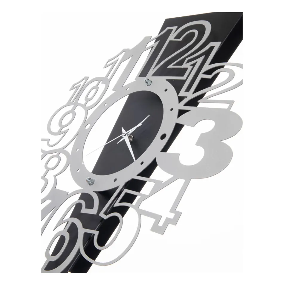 Orë muri prej hekuri me pikëçuditëse Prodhuar në Itali - Dora Viadurini