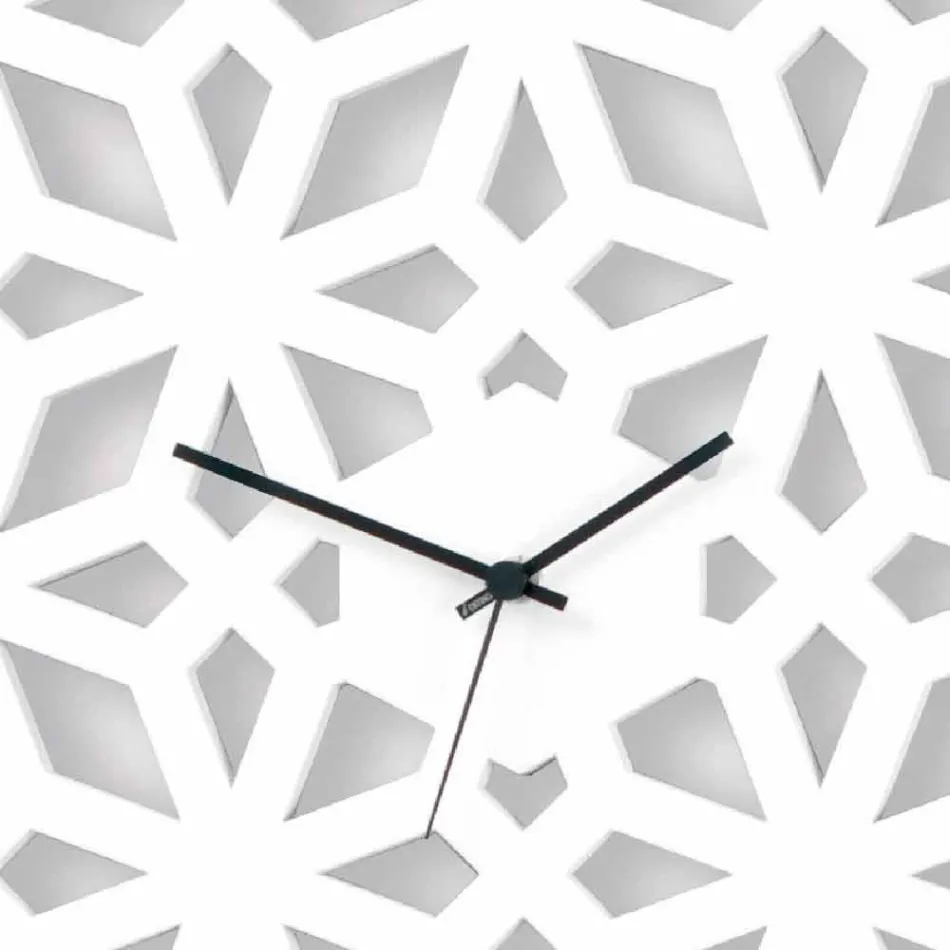 Ora e madhe e murit në Dove të Bardhë-Gri ose Dizajn të Gjelbër - Tarto Viadurini