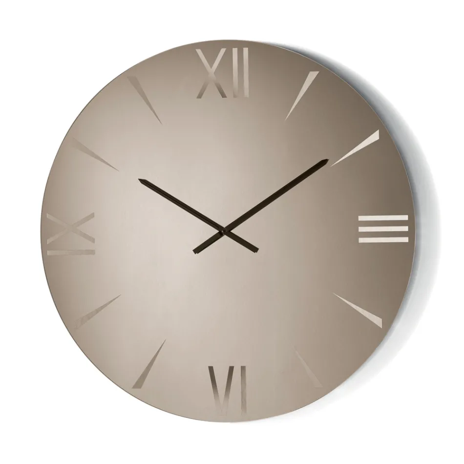 Orë e rrumbullakët prej qelqi me pasqyrë dhe numra të gdhendur me lazer - Clelia Viadurini