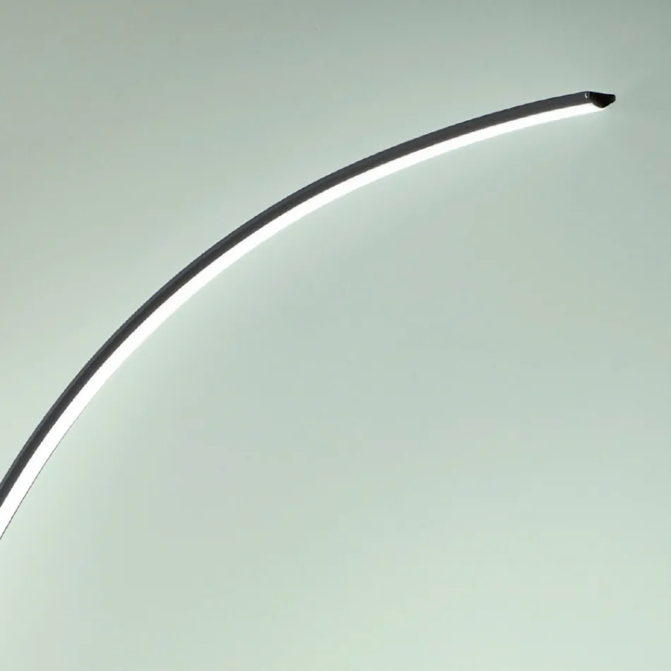 Llambë dyshemeje moderne LED me dimmable në metal të zi, ari ose të bardhë - gondolë Viadurini