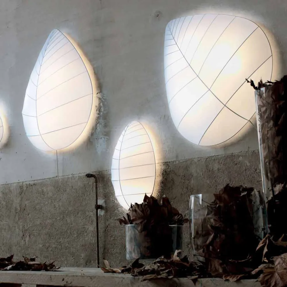 Llambë Muri në Projektimin e Likrës Metalike dhe të Bardhë në 3 Përmasa - Gjethe Viadurini