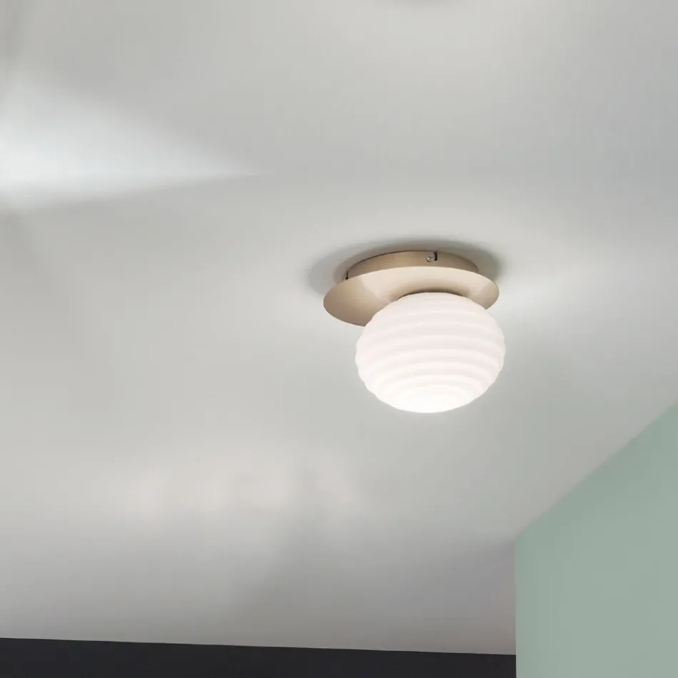 Llambë muri në xham të fryrë me strukturë metalike - dallëndyshe Viadurini