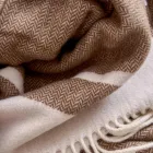 Plaid me përzierje leshi ultra të butë dhe me gëzof Prodhuar në Itali - Caldoso Viadurini