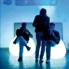 Kolltukë me dritë të jashtme me dritë LED në polietileni Prodhuar në Itali - Ervin Viadurini