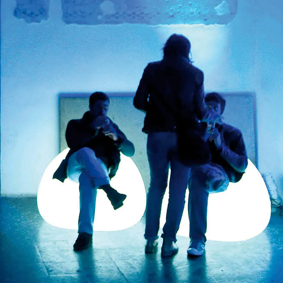 Kolltukë me dritë të jashtme me dritë LED në polietileni Prodhuar në Itali - Ervin Viadurini