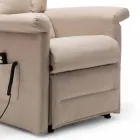 Ngrini relaksohuni kolltukun e mbështetur me 2 motorë me rrota prodhuar në Itali - Isabelle Viadurini