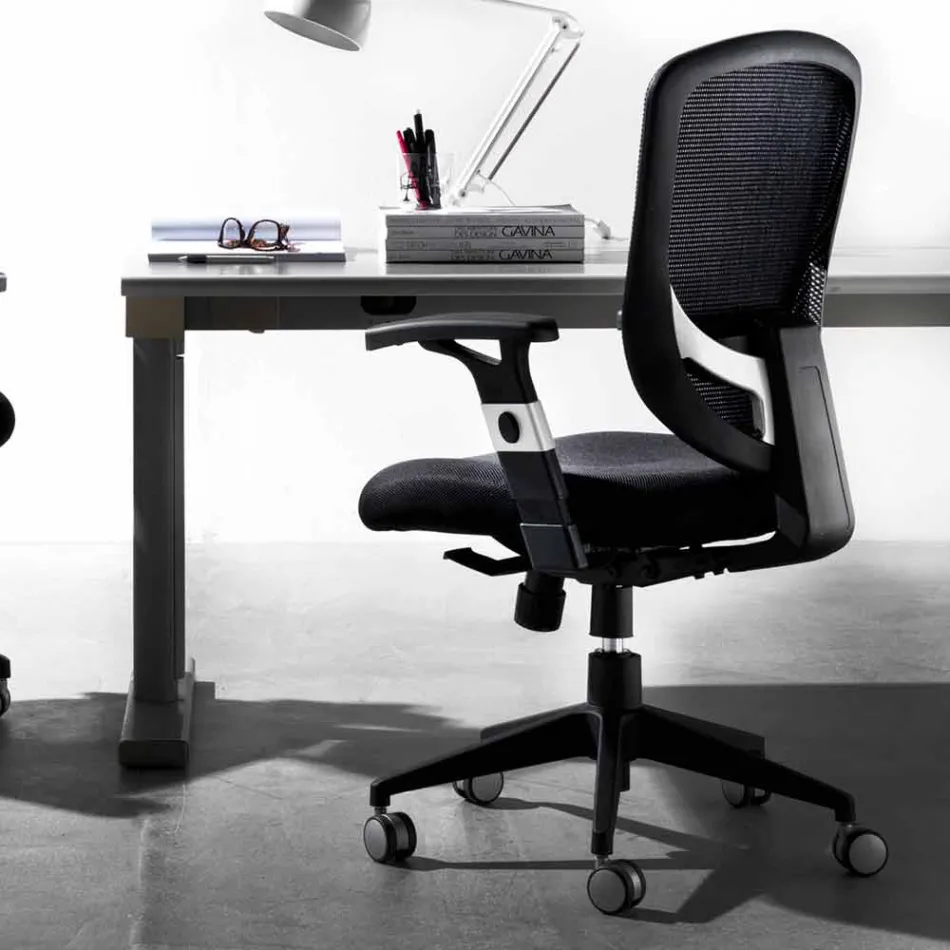 Kolltuk modern i kthyeshëm gjysmëdrejtor dhe operacional në Reta të Zezë - Simona Viadurini