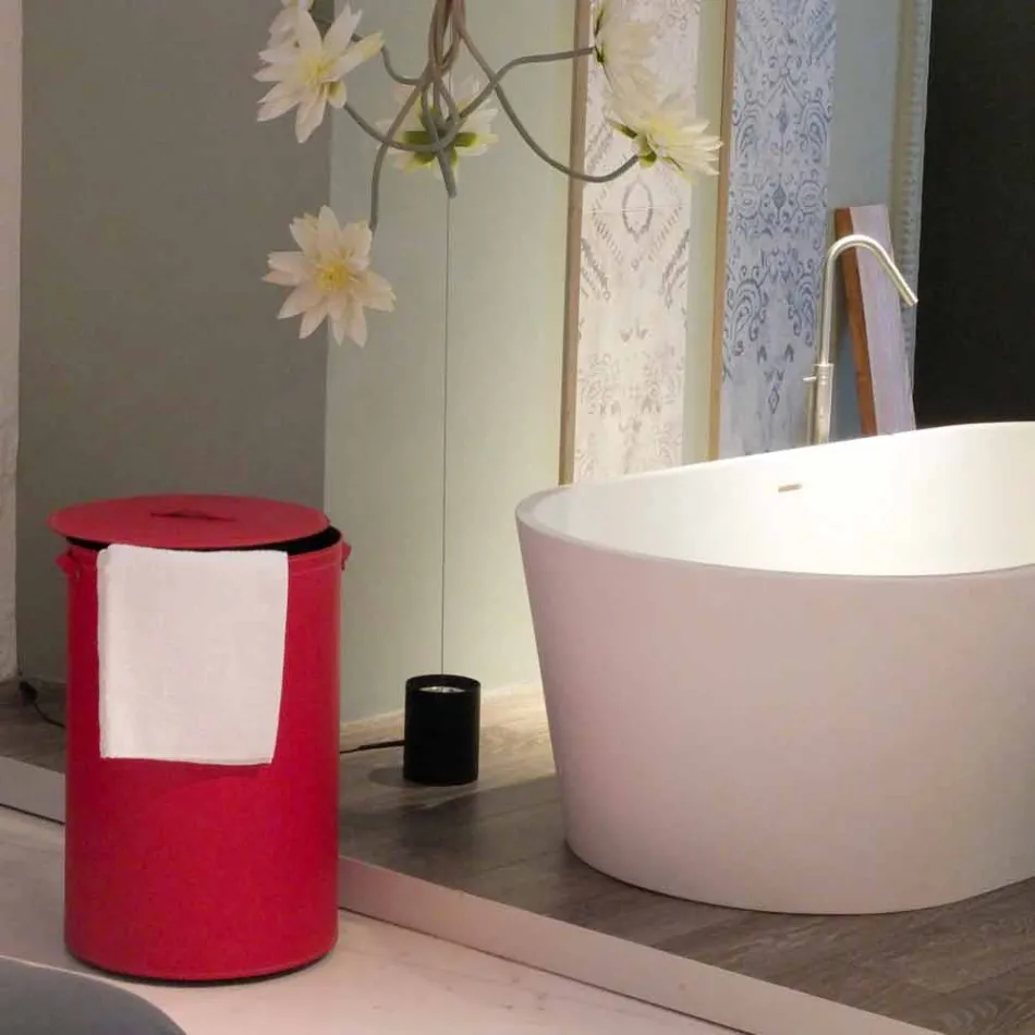 Shportë cilindrike rrobash në lëkurë të punuar me dorë të rigjeneruar Roby Viadurini