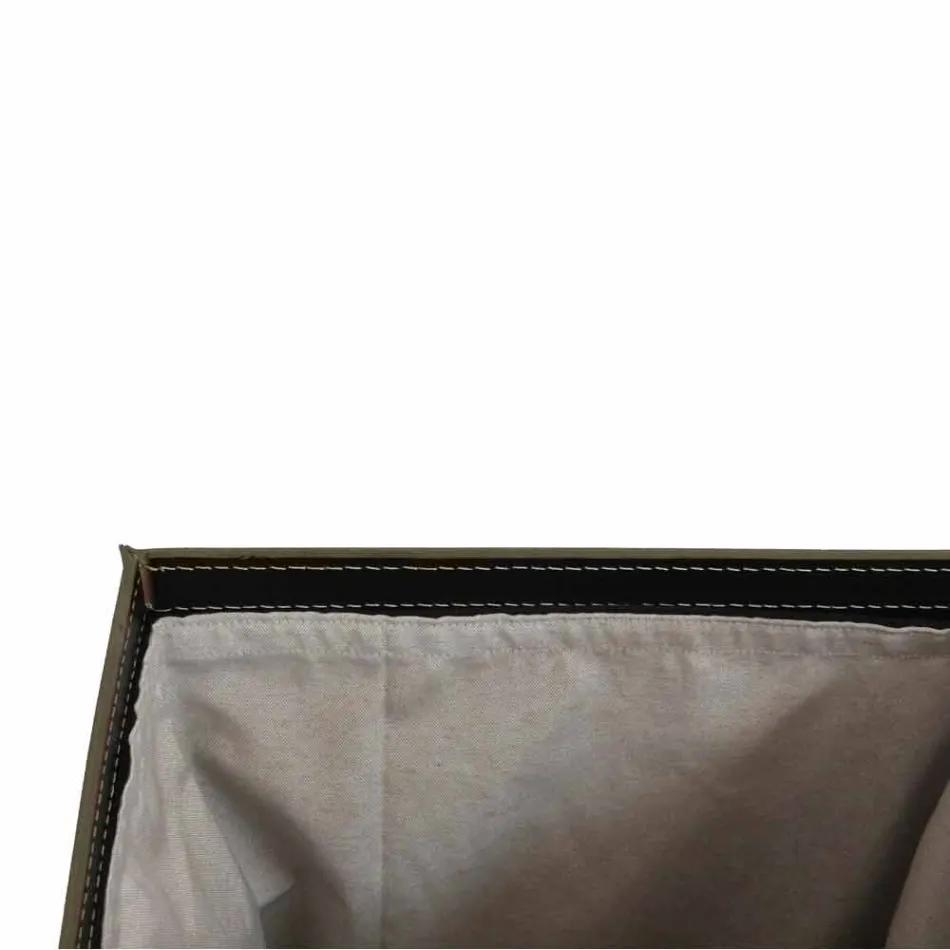 Shporta e rrobave prej lëkure me një bazë modeli drejtkëndëshe Peter Viadurini