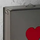 Shporta bashkëkohore e lavanderi prej lëkure e bërë në Itali Adele, futje zemre Viadurini