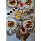 Mbajtësi modern i shisheve në hekur të bardhë, bezhë ose fildishtë të bërë në Itali - Leiden Viadurini