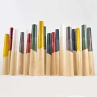 Mbajtëse moderne qirinjsh në dru pishe të ngurtë me detaje me ngjyra - Çiltërsia Viadurini