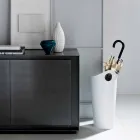 Qëndroni ombrellën në lëkurën e rigjeneruar të modelit të punuar me dorë Pluvia Viadurini