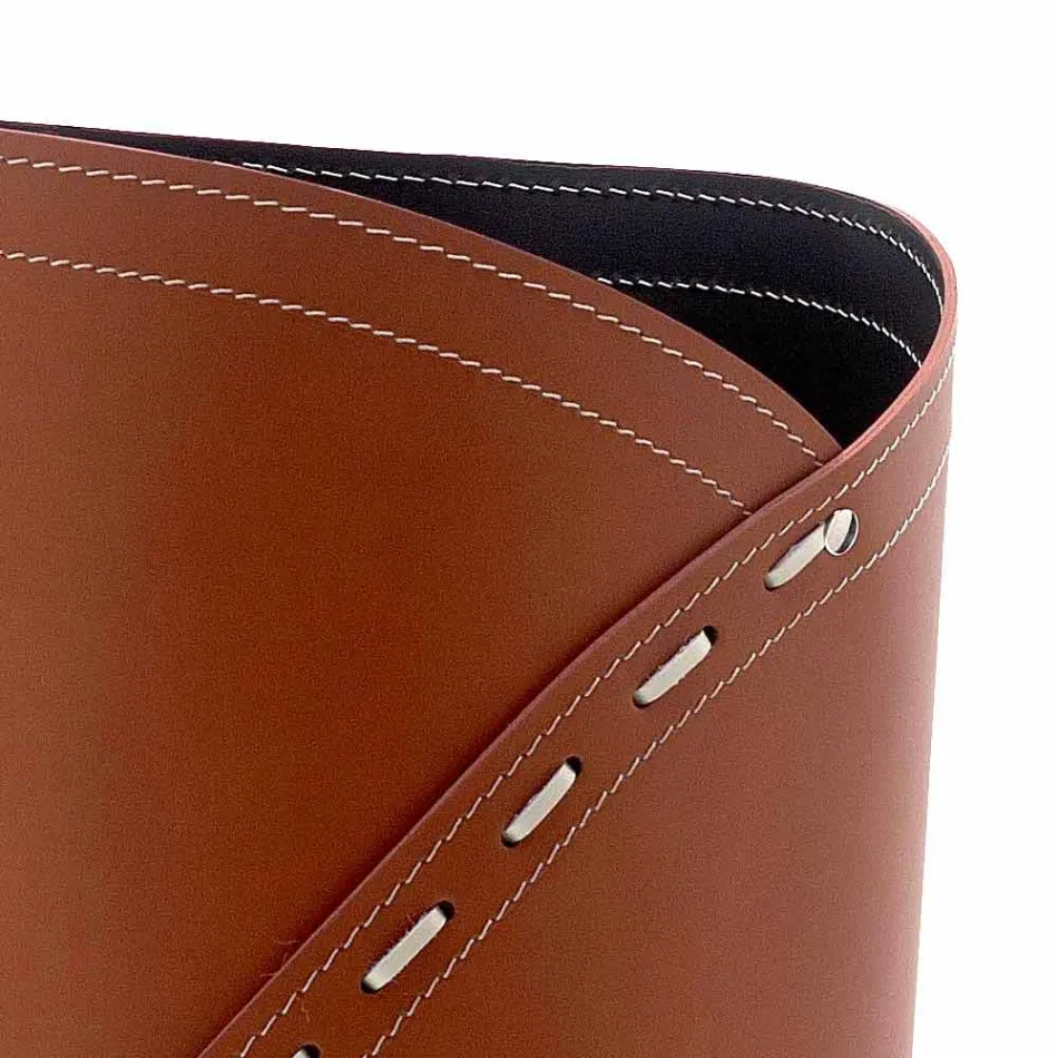 Standadra moderne qëndron në lëkurën e rigjeneruar Katrina, të bërë në Itali Viadurini