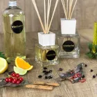 Amber Fragrance Home freskues i ajrit 500 ml me shkopinj - Sassidimatera Viadurini