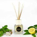Reed Diffuser Leather aromë 200 ml me shkopinj - Lavecchiavenezia