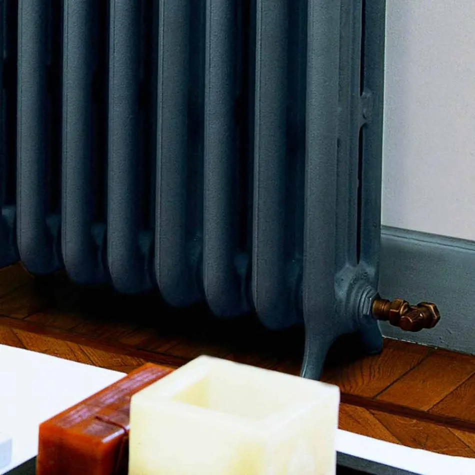 Radiator hidraulik retro hidraulik prej gize me 3 kolona Tiffany nga Scirocco H Viadurini