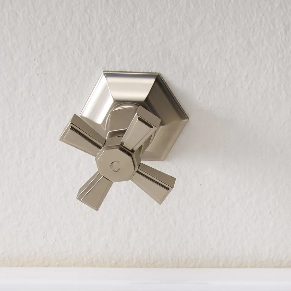 Tap legeni me dizajn të cilësisë së mirë me tunxh Prodhuar në Itali - Silvana Viadurini