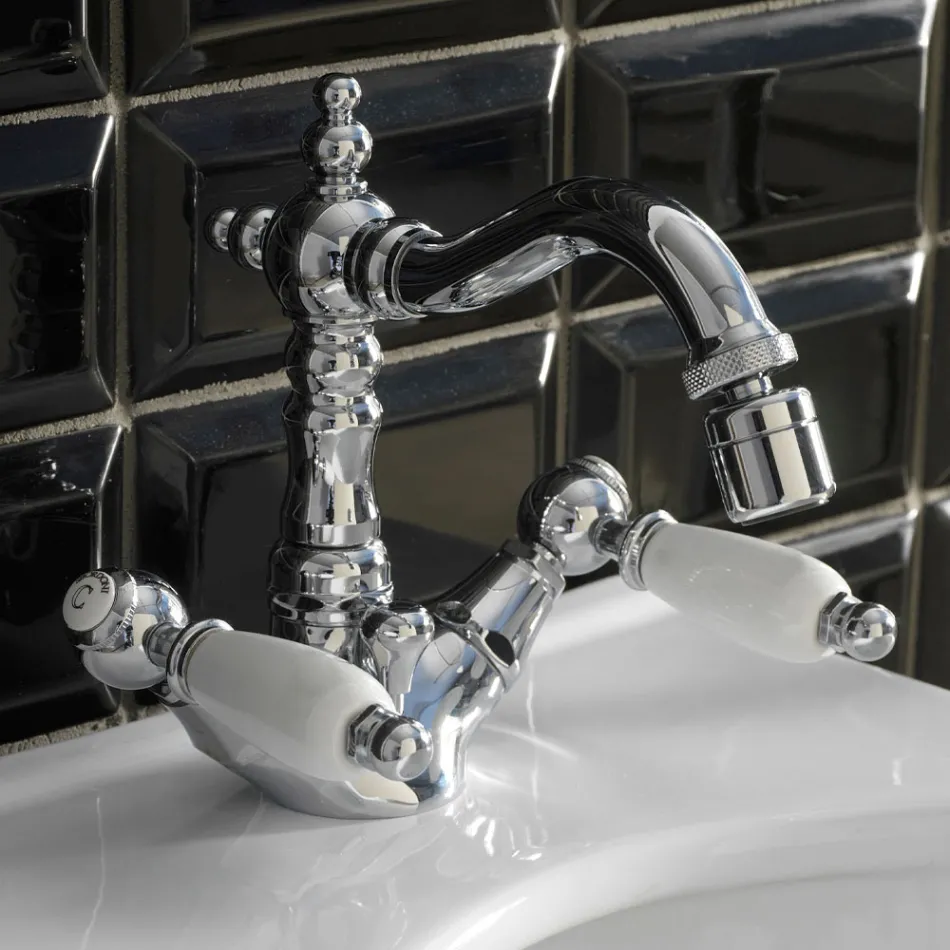 Trokitje klasike e bidetit me një vrimë me leva tunxhi të punuar me dorë - Noriana Viadurini