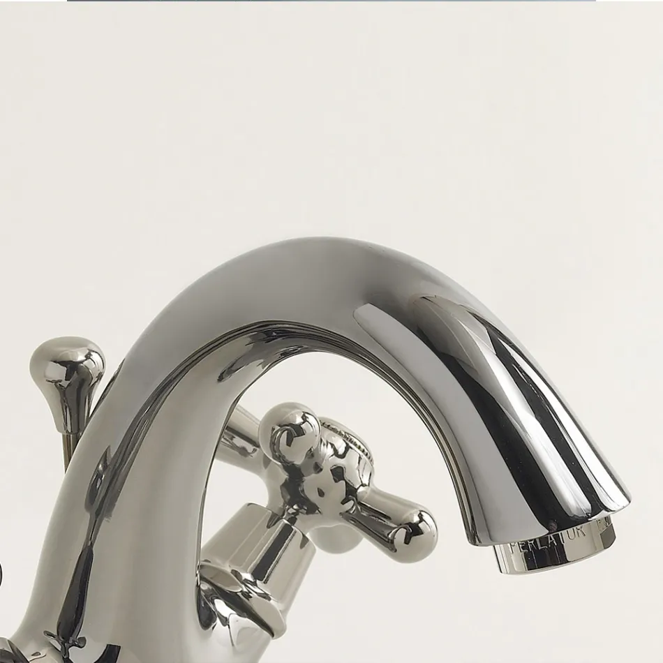 Rubineti i lavamanit të banjës me një vrimë në tunxh me kullues të stilit klasik - Ercolina Viadurini