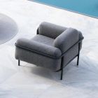 Dhomë dite në natyrë me divan dhe 2 kolltuqe në pëlhurë e prodhuar në Itali - Suki Viadurini