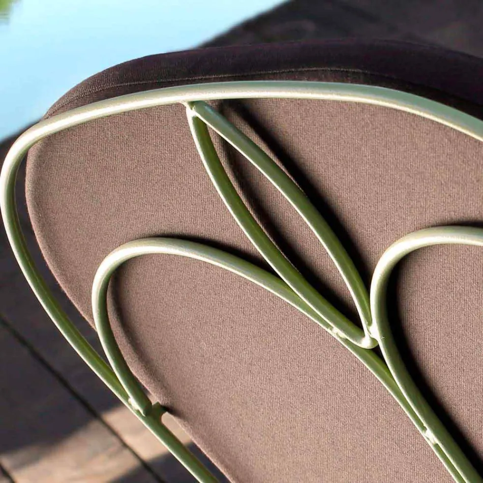 Sallon në natyrë me strukturë hekuri të punuar me dorë prodhuar në Itali - Melinda Viadurini