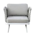 Sallon në natyrë me Tavolinë kafeje alumini në ngjyra të ndryshme - harmoni Viadurini