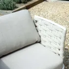 Sallon në natyrë me Tavolinë kafeje alumini në ngjyra të ndryshme - harmoni Viadurini