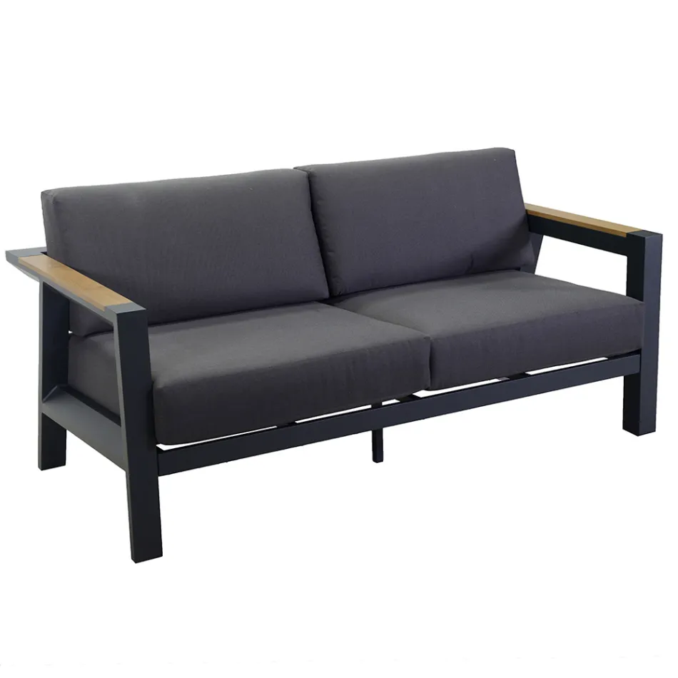 Sallë pritjeje në natyrë e bërë nga alumini me detaje tik braziliane - Ditari Viadurini