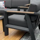 Sallë pritjeje në natyrë e bërë nga alumini me detaje tik braziliane - Ditari Viadurini