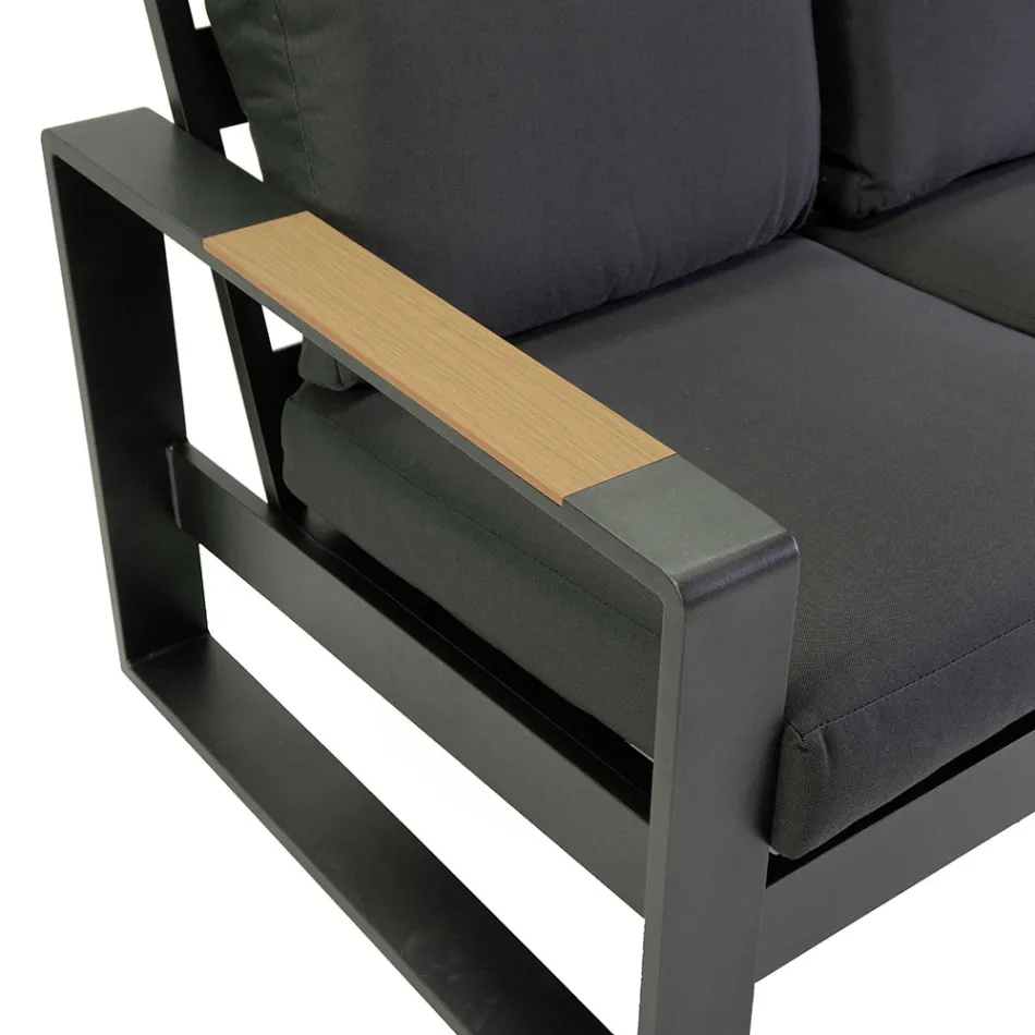 Sallon i jashtëm i bërë nga alumini dhe mbajtëset e krahëve polidrurë - City Viadurini