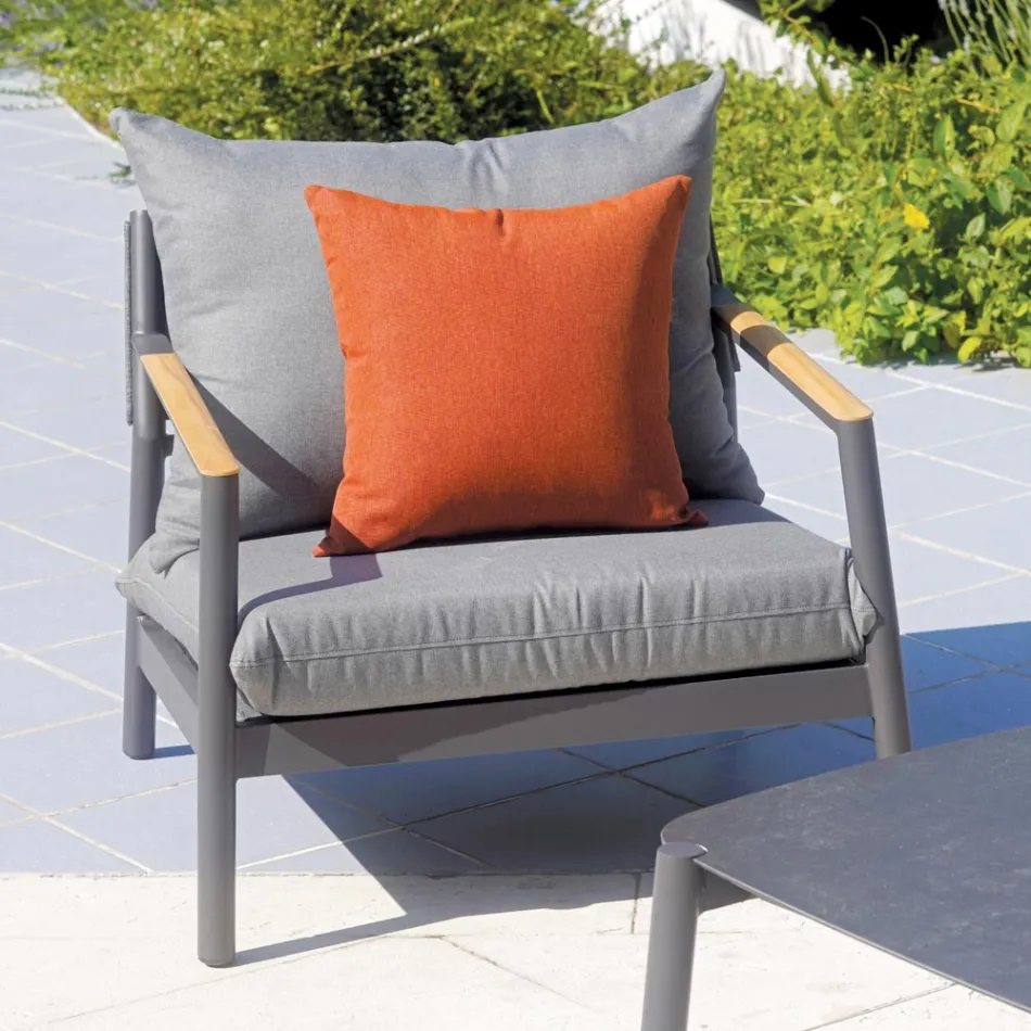 Kopsht Kopshti me 2 kolltuqe, 1 divan dhe 1 tavoline alumini - Minni Viadurini