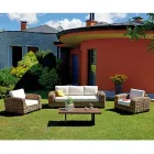 Rattan Garden Lounge me Tavolinë kafeje prej druri dhe jastëkë - Hugues Viadurini