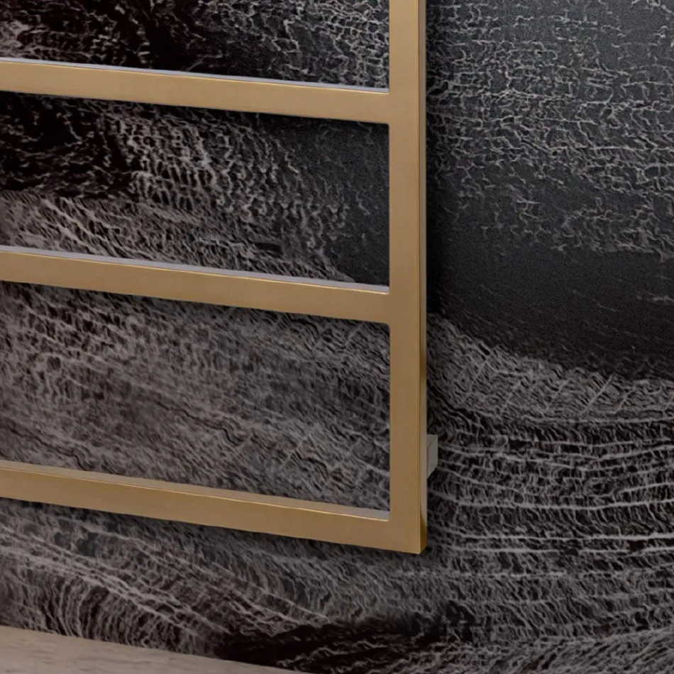 Ngrohëse elektrike për peshqirë me linja të thjeshta në çelik Prodhuar në Itali - Fëstëk Viadurini