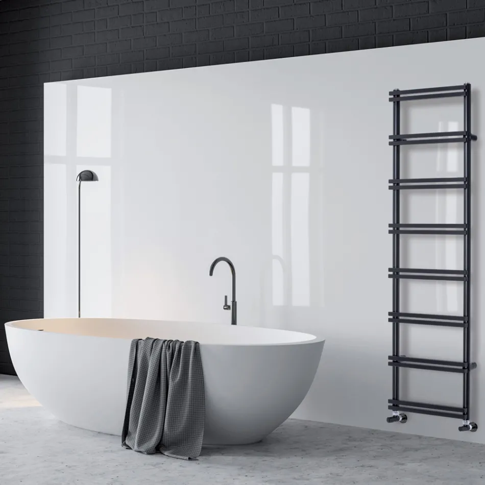 Ngrohëse peshqirësh të përzier me manifolde vertikale Prodhuar në Itali - Xhenxhefil Viadurini